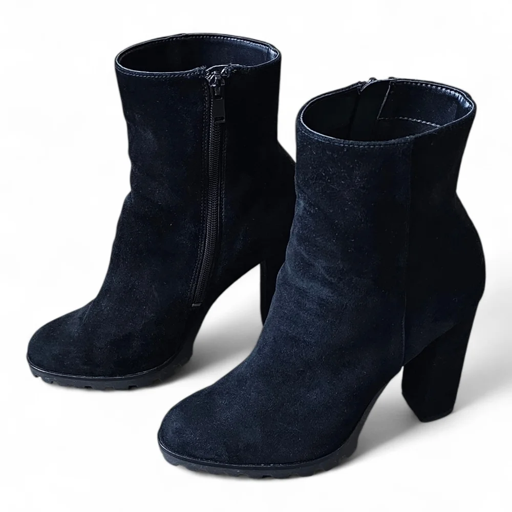 ALDO Women’s Black Suede Block Heel Ankle Boots Size 8.5 - Picture 1 of 9